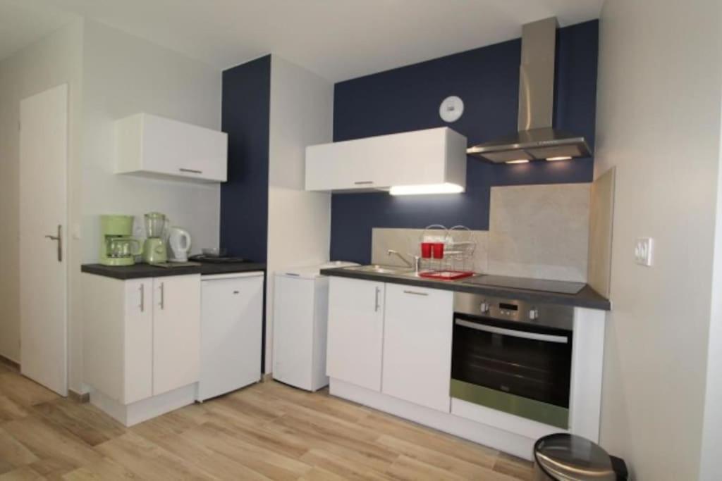 Petit Appartement Confortable Chateaubourg  ภายนอก รูปภาพ