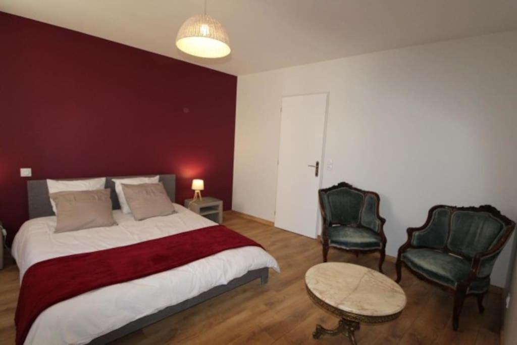 Petit Appartement Confortable Chateaubourg  ภายนอก รูปภาพ